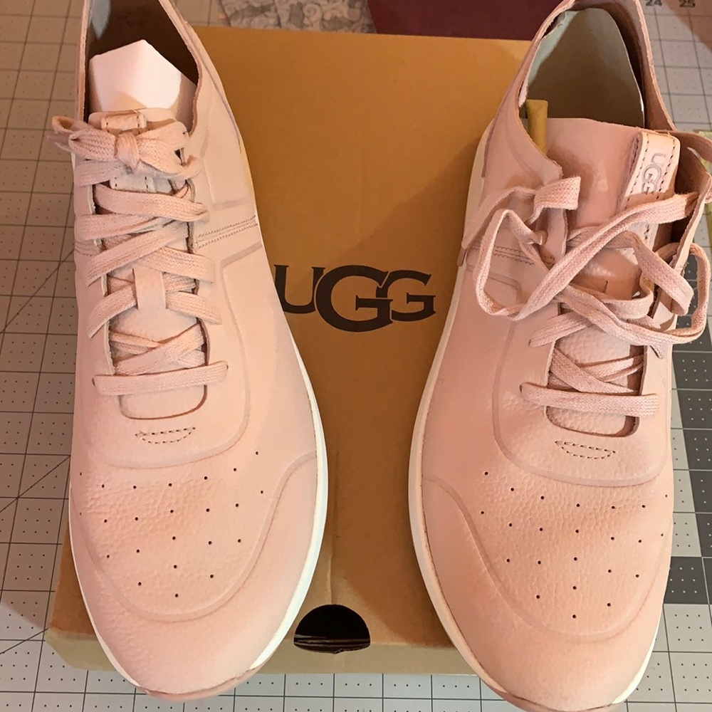 UGG SIZE 12 women’s Adaleen sneakers